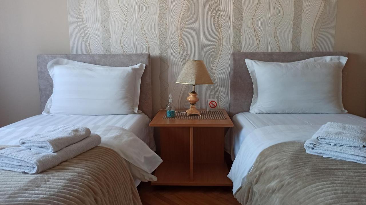 Community Park Apartment Ni Extérieur photo